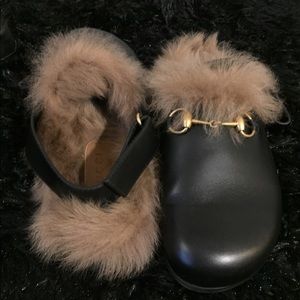 Fur Gucci loafer